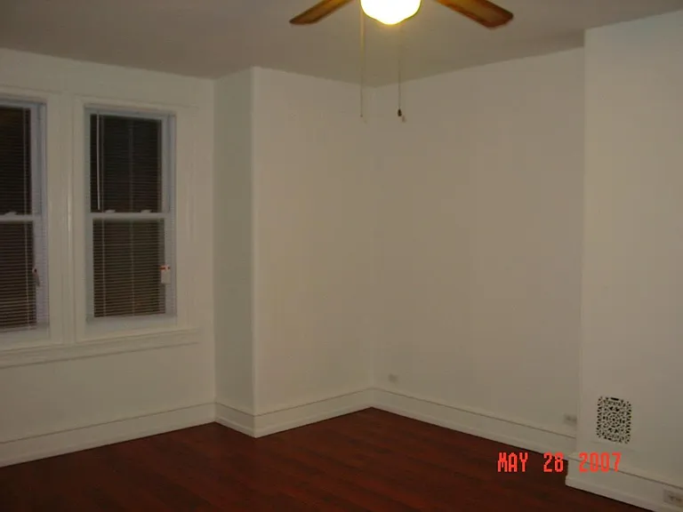 4330 Pine St #3 — Photo 2