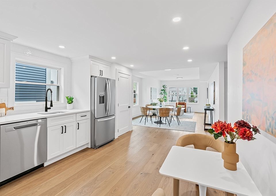 1st image of 9-9-9A 2nd St