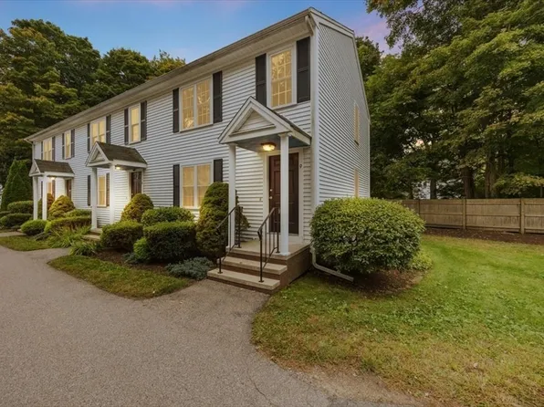 37 South St APT 9, Bridgewater, MA 02324