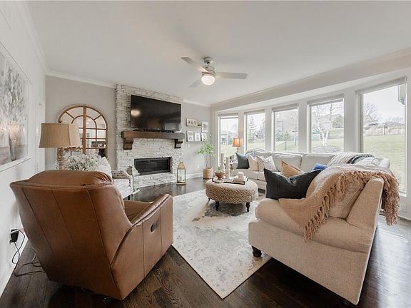 4th image of 7004 Meadowlark Ln