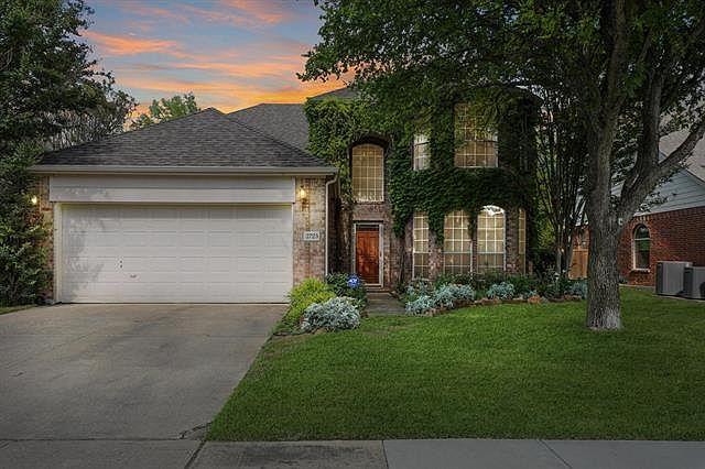 1st image of 2725 Woodson Dr