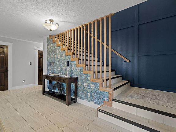 4th image of 3517 Windsor Cir NE