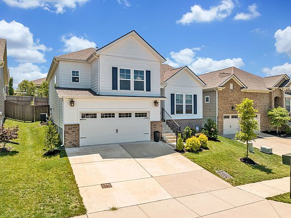2nd image of 1325 Duns Ln