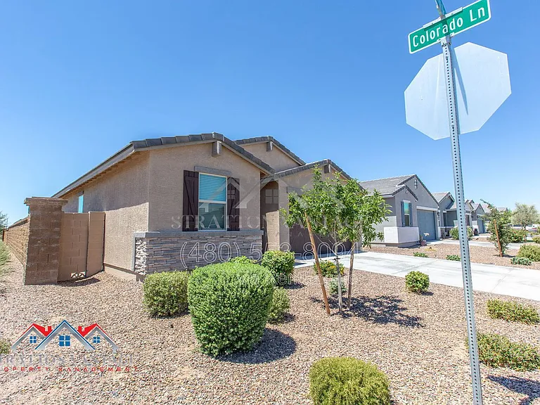 2898 E Kim Dr — Photo 3
