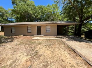 1327 Mixon School Rd, Ozark, AL 36360