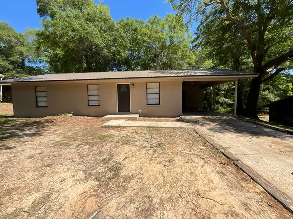 1327 Mixon School Rd, Ozark, AL 36360
