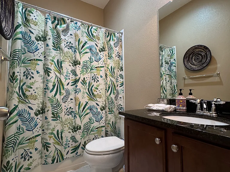 8034 E 31st Ave — Photo 28