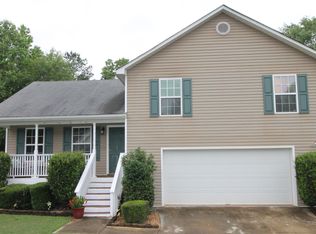 145 Arthurs Ln, Covington, GA