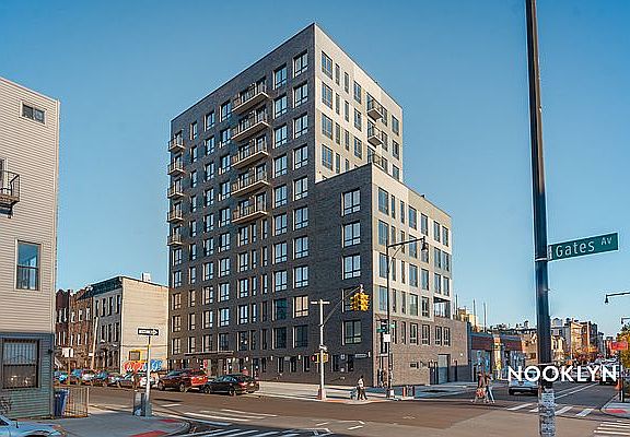 3rd image of 1510 Gates Ave Penthouse 9