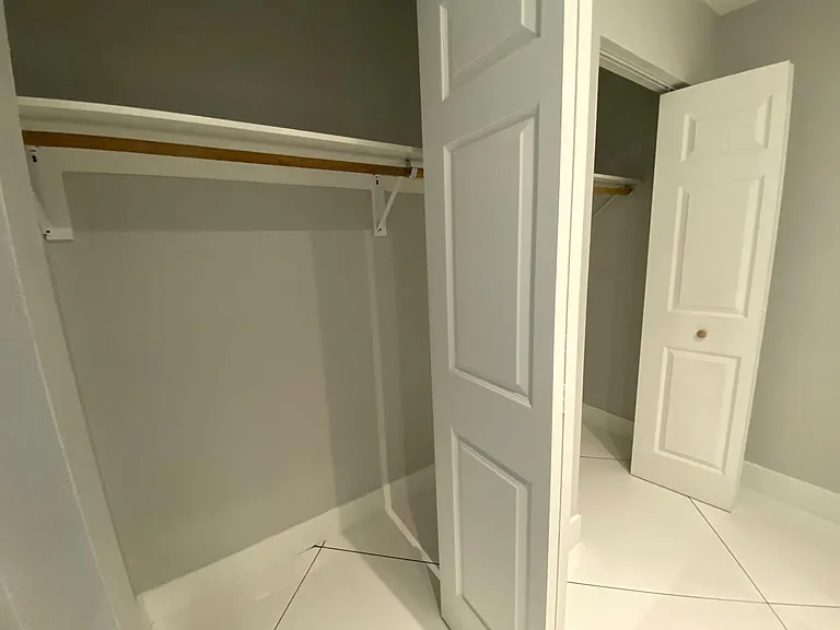2032 Gregory Dr — Photo 12