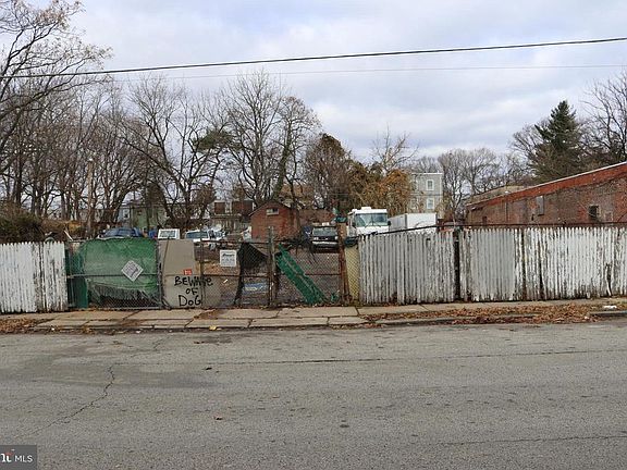 2nd image of 2011 Eastburn Ave #21