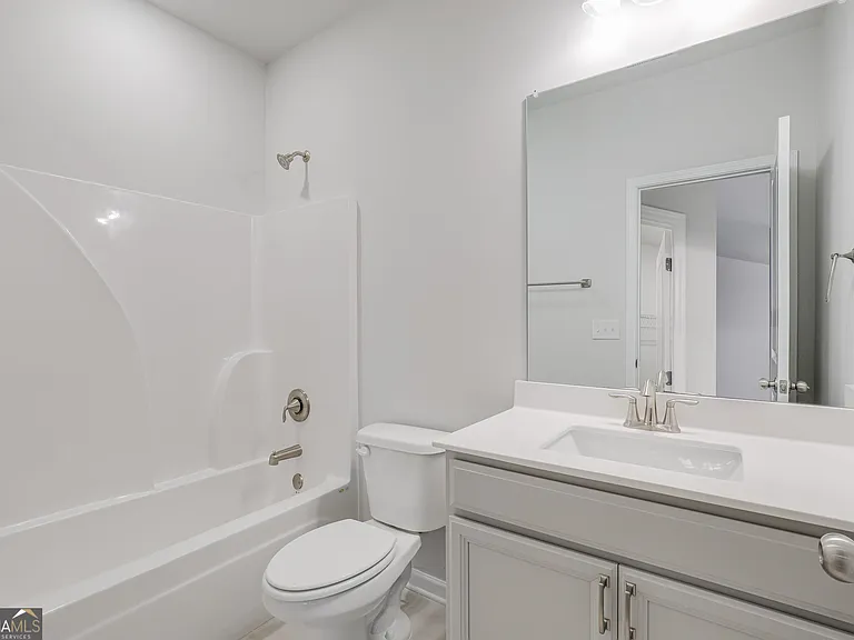 376 Caledonia Ct — Photo 33