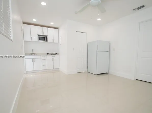 233B NW 53rd Ave #1, Miami, FL 33126