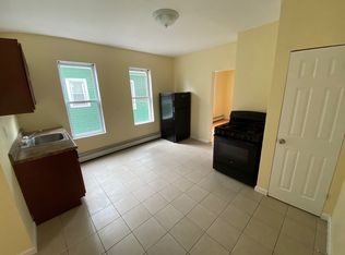 373-375 Blatchley Avenue, New Haven, CT 06513