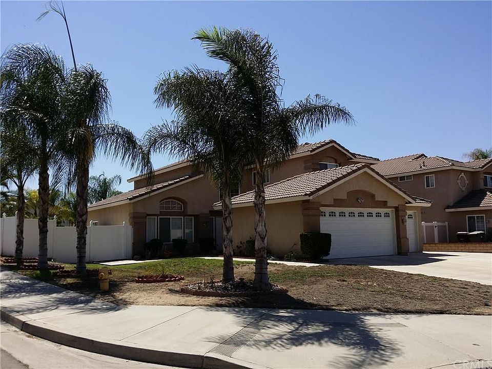 1st image of 21555 Calle Prima