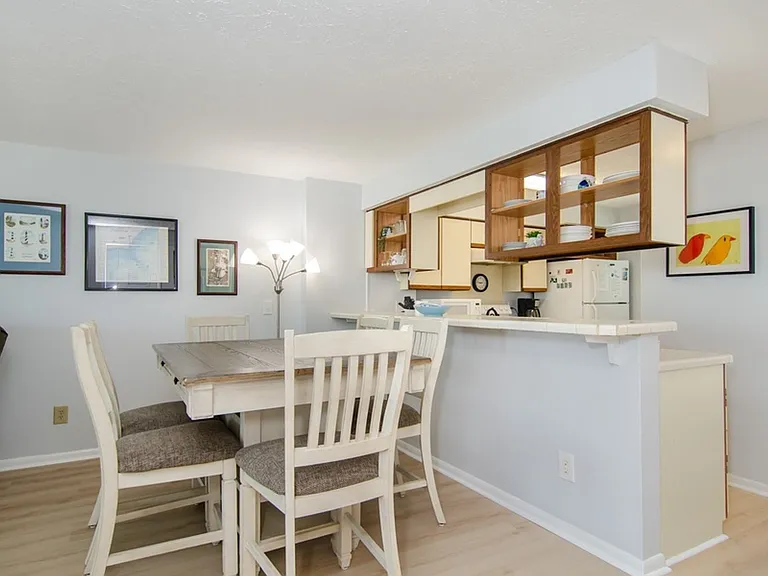 2110 Surf Rider Cir #A — Photo 17