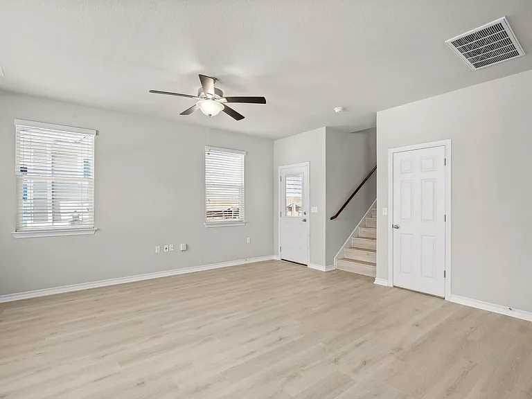 11804 Clayton Creek Ave — Photo 10