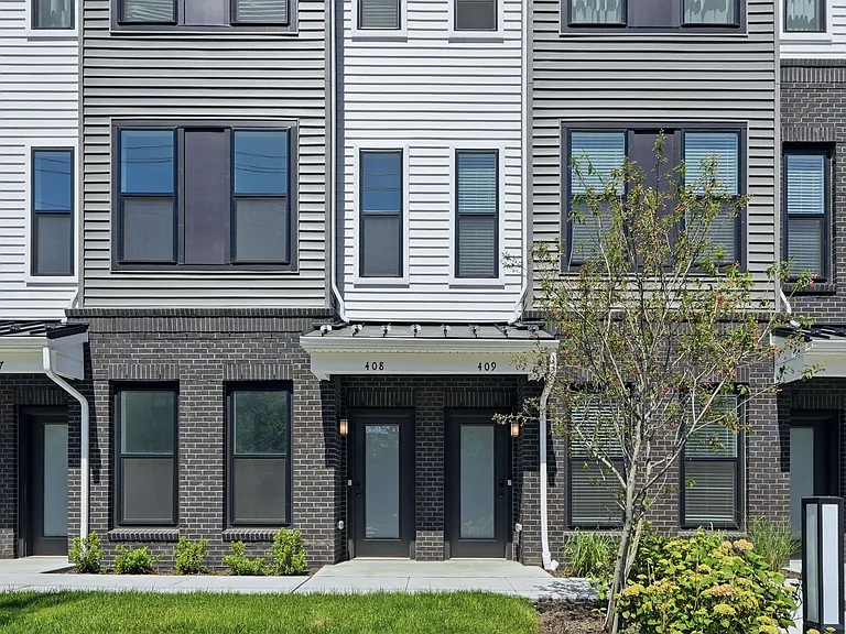 400 Willow Ave #409 — Photo 23