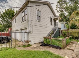 1010 W 11th St, Houston, TX 77008