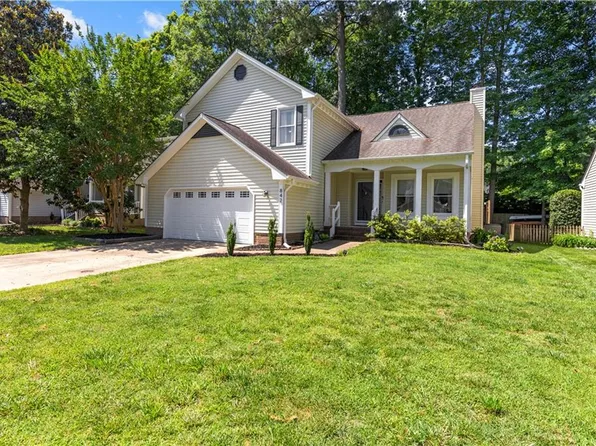 842 Hardwood Dr, Chesapeake, VA 23320