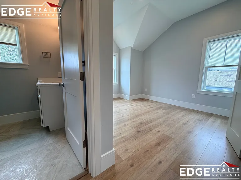 9-11 Holton St #11-3 — Photo 5