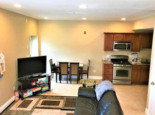 910 Saratoga St, Boston, MA 02128