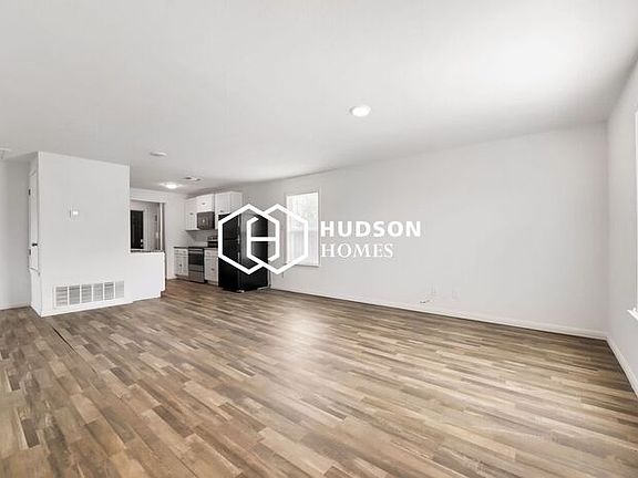 4th image of 2946 Field St