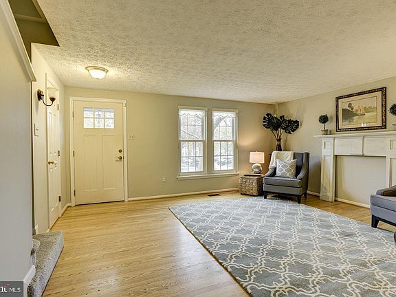 2nd image of 6091 Rock Glen Dr