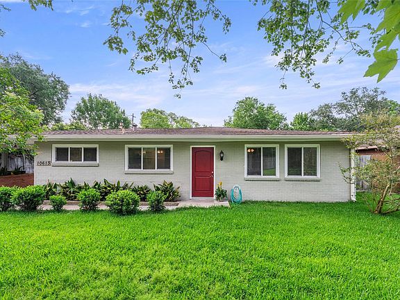 2nd image of 10613 Willowgrove Dr