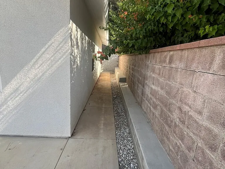 S Lincoln Ave — Photo 5