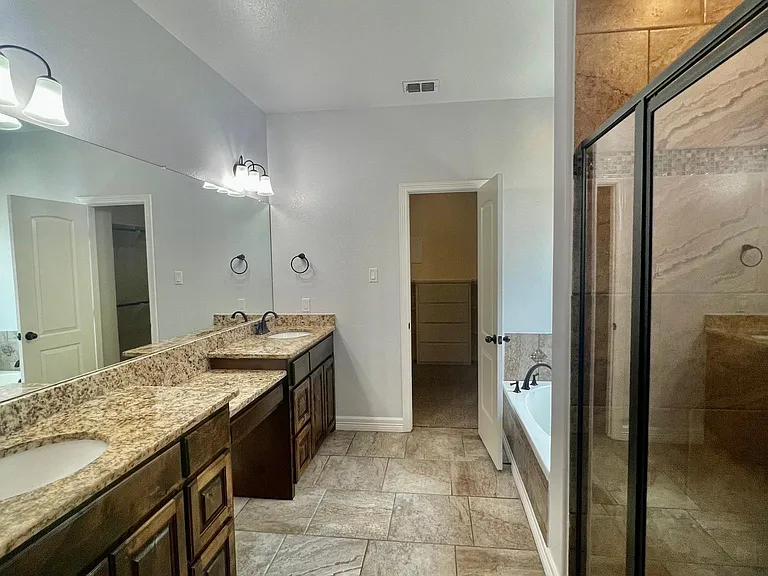 7114 Presidents Dr — Photo 12