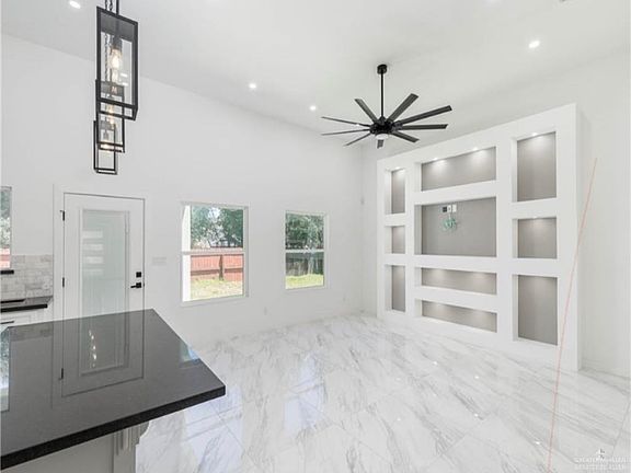 3rd image of 1815 Tillie Ln