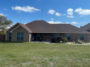 104 Colonial Creek Ln, Weatherford, TX 76088