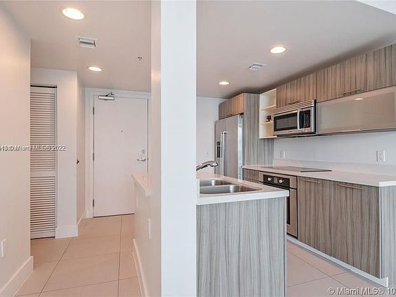 5th image of 6700 Indian Creek Dr APT 403