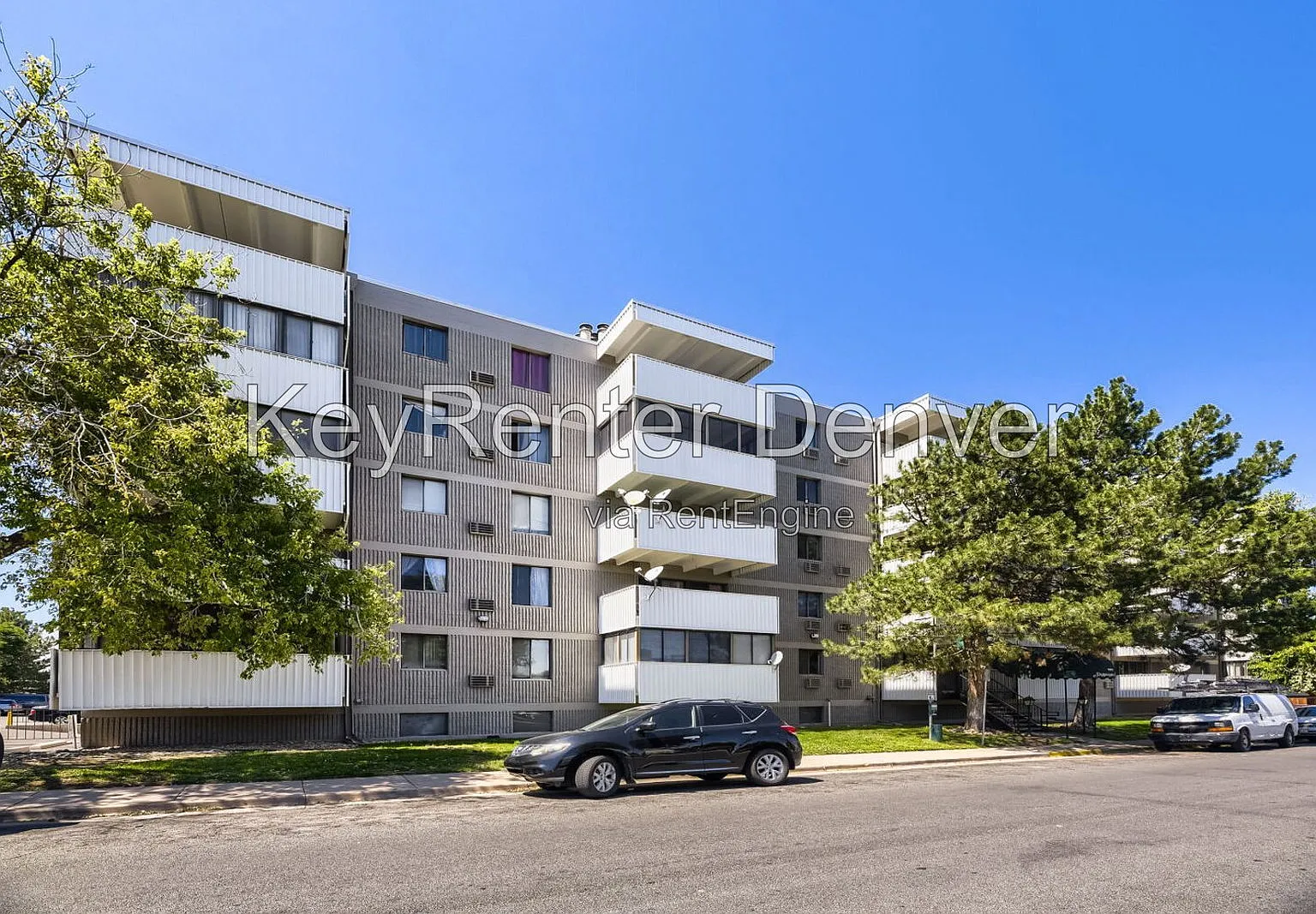 2 bed, 1.5 bath, 945 sqft, $2,089 — Photo 1