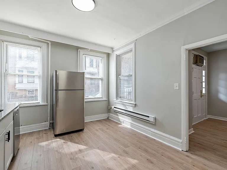 901 N Franklin St #1 — Photo 8