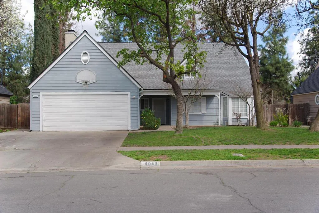4054 W Galaxy Ave photo 1