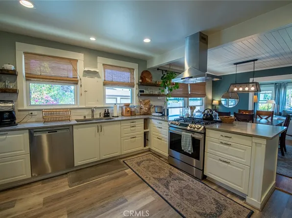 922 W 3rd St, San Pedro, CA 90731