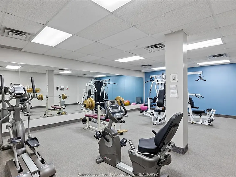540 Ouellette Ave #7E — Photo 32
