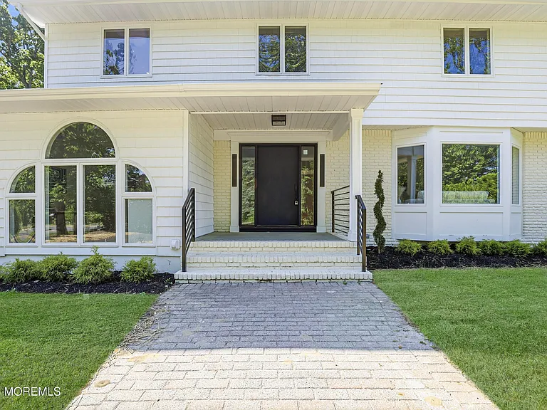 331 Gordons Corner Rd — Photo 5