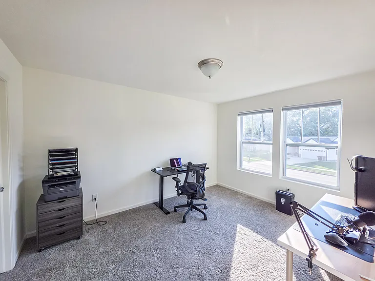 920 Forest St — Photo 15