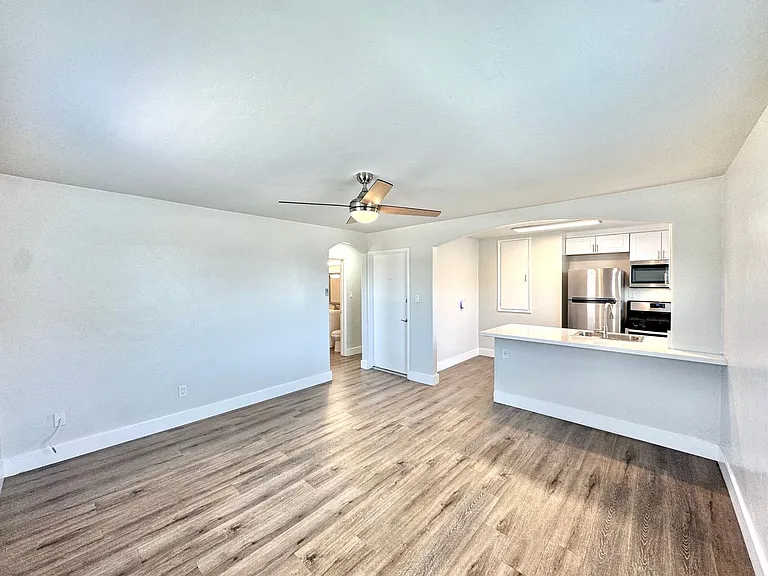 Ayana Apartments — Photo 36