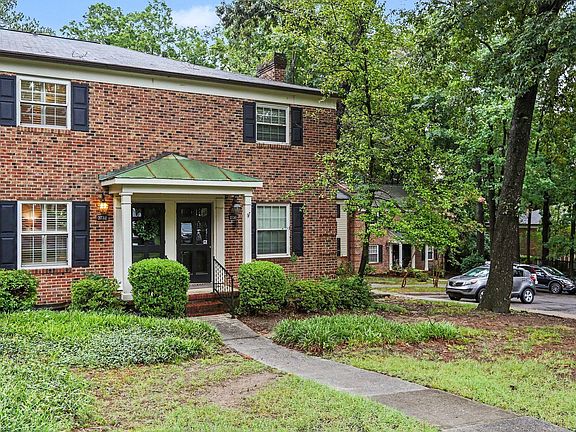 2nd image of 3732 Yorktown Pl