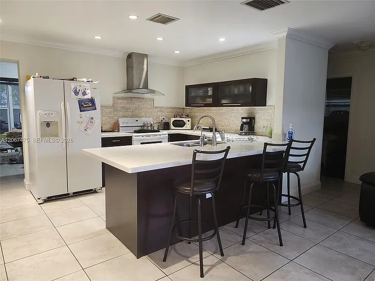 6570 Thomas St — Photo 2