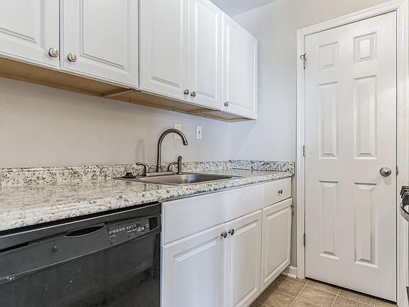 3rd image of 5544 Karen Elaine Dr APT 1532