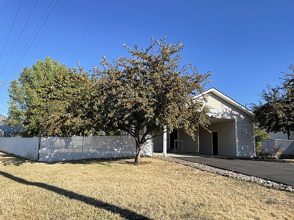 3rd image of 175 3rd Avenue West N #N