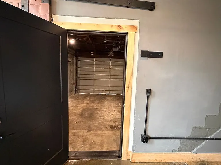 210 S Railroad St #101 — Photo 7