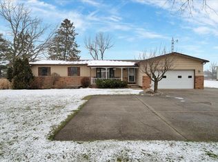 3275 E Maple Ave, Burton, MI 48529