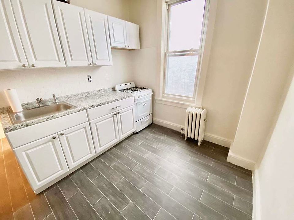 1st image of 25-32 34th St #2J