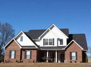 425 Illinois Ave, Seymour, TN 37865